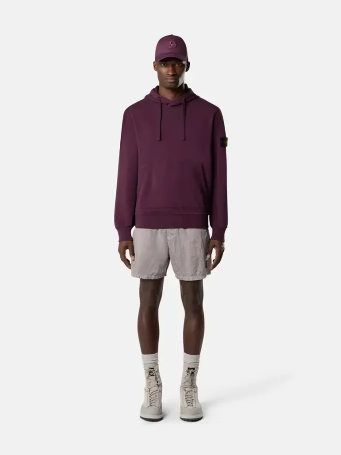 Badshorts i normal passform med fickor och meshfoder Badshorts i normal passform med fickor och meshfoder