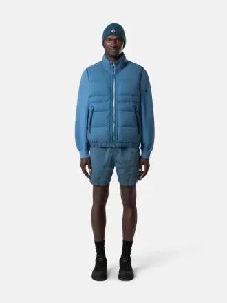 Badshorts i normal passform med fickor och meshfoder