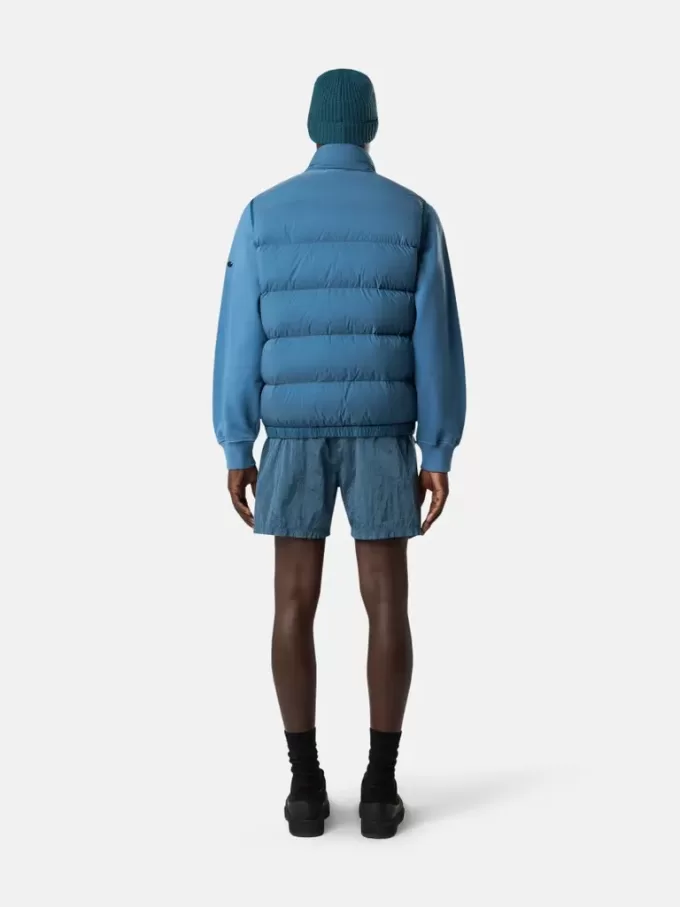 Badshorts i normal passform med fickor och meshfoder Badshorts i normal passform med fickor och meshfoder