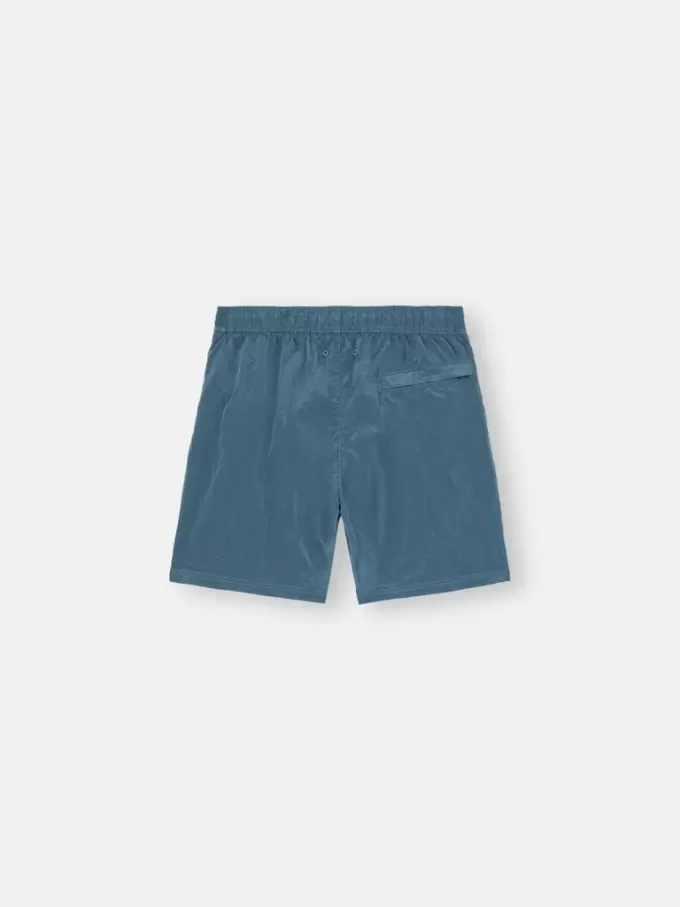 Badshorts i normal passform med fickor och meshfoder Badshorts i normal passform med fickor och meshfoder