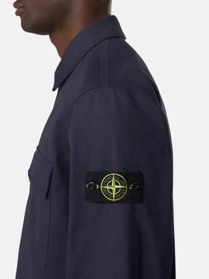 Bekväm overshirt med bröstficka med kil