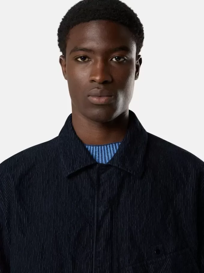 Bekväm overshirt med bröstficka och tvåvägsdragkedja Bekväm overshirt med bröstficka och tvåvägsdragkedja