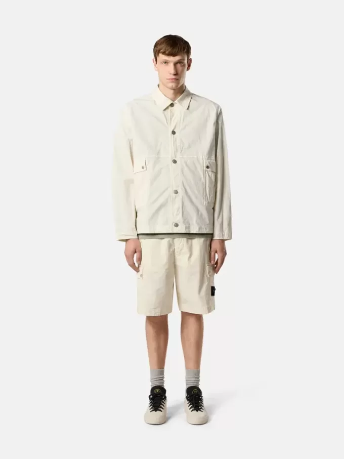 Bekväm overshirt med handfickor och knappar Bekväm overshirt med handfickor och knappar