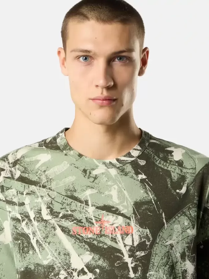 Kortärmad T-shirt med ”Scan Camo”-tryck Kortärmad T-shirt med ”Scan Camo”-tryck