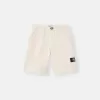 Lösa bermuda-shorts med vid ben och elastisk midja Lösa bermuda-shorts med vid ben och elastisk midja