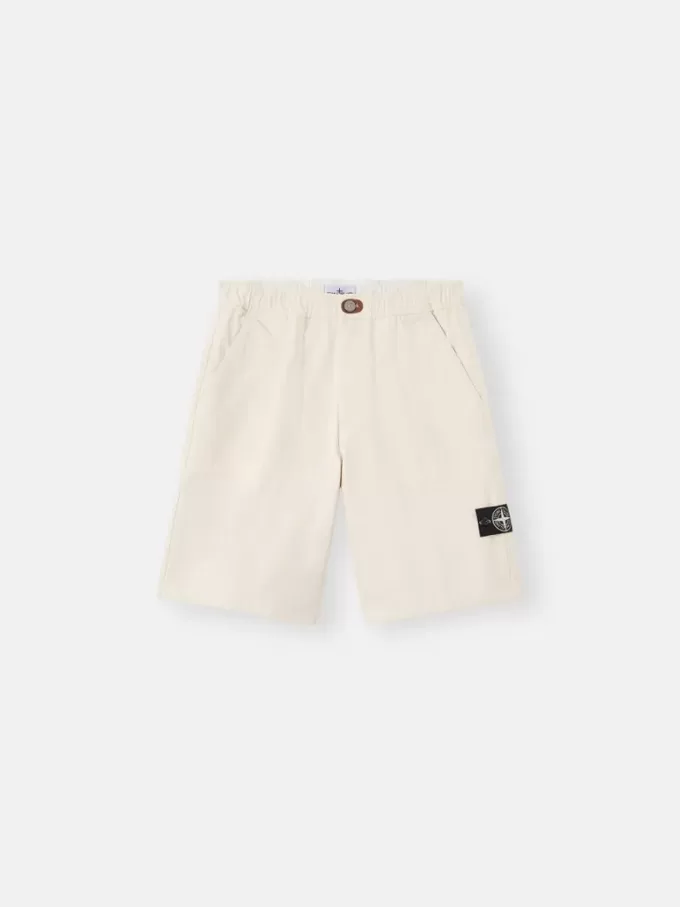 Lösa bermuda-shorts med vid ben och elastisk midja Lösa bermuda-shorts med vid ben och elastisk midja