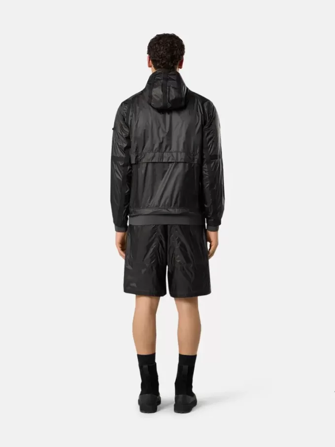 Lösa bermuda-shorts med vid ben och elastisk midja
