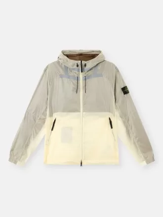 Lätt jacka med huva, droppskydd och reflekterande detaljer Lätt jacka med huva, droppskydd och reflekterande detaljer