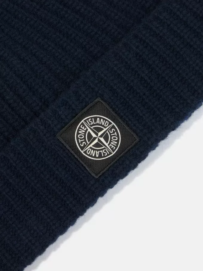 Mössa med Compass-märke och ribbad kant Mössa med Compass-märke och ribbad kant