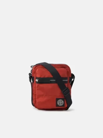 Pouch-väska med framficka och ripstop-foder