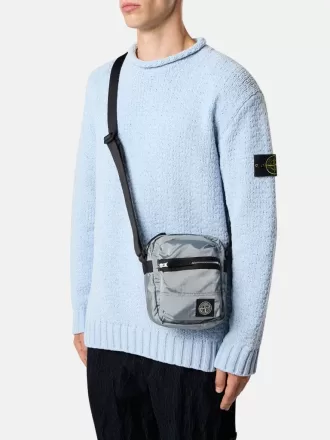 Pouch-väska med framficka och ripstop-foder