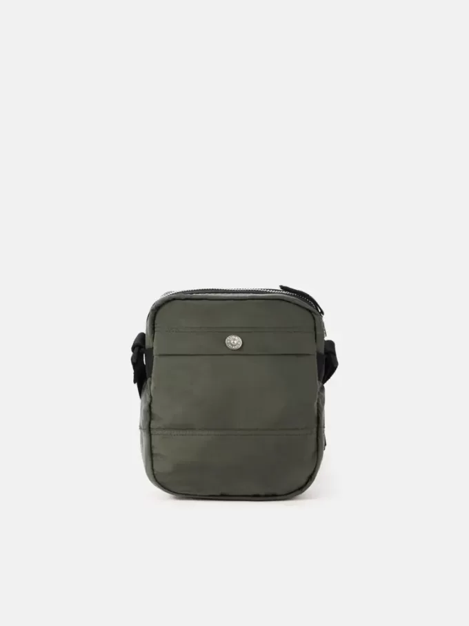 Pouch-väska med framficka och ripstop-foder