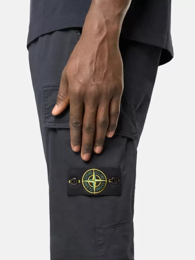 Skinny-fit cargobyxor med tryckknappsfickor Skinny-fit cargobyxor med tryckknappsfickor
