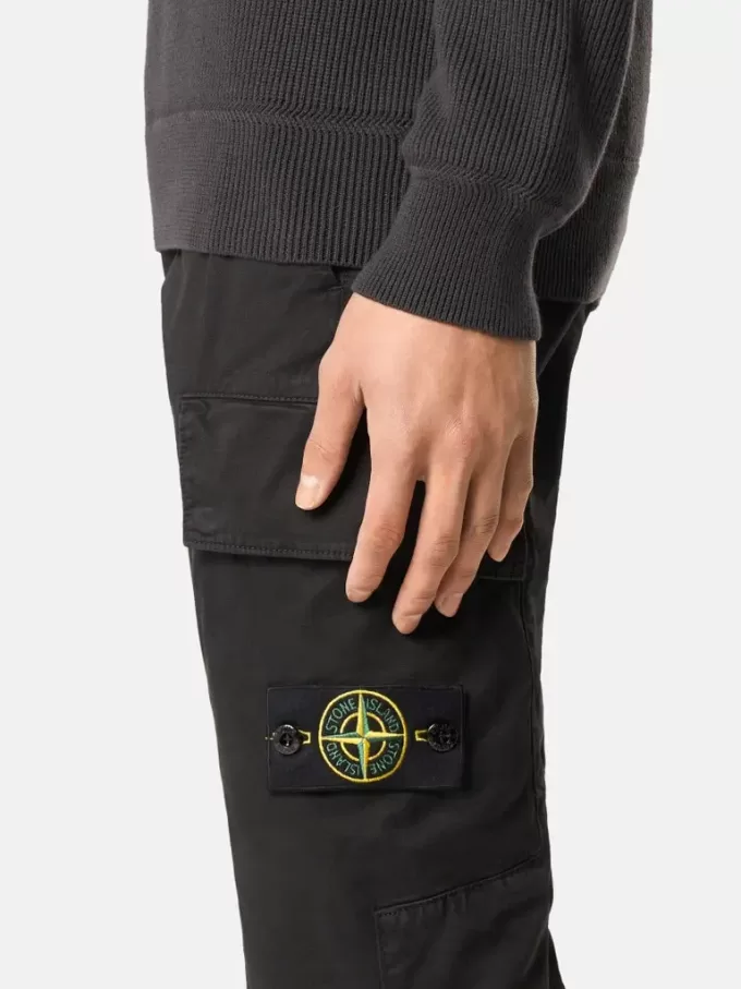 Skinny-fit cargobyxor med tryckknappsfickor Skinny-fit cargobyxor med tryckknappsfickor