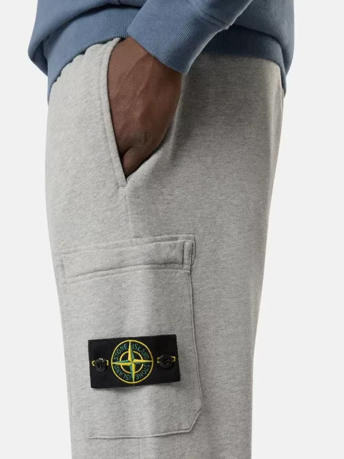 Slim fit-joggingbyxor med fickor och dragsko i midjan
