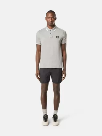 Slim fit kortärmad polotröja med randiga detaljer