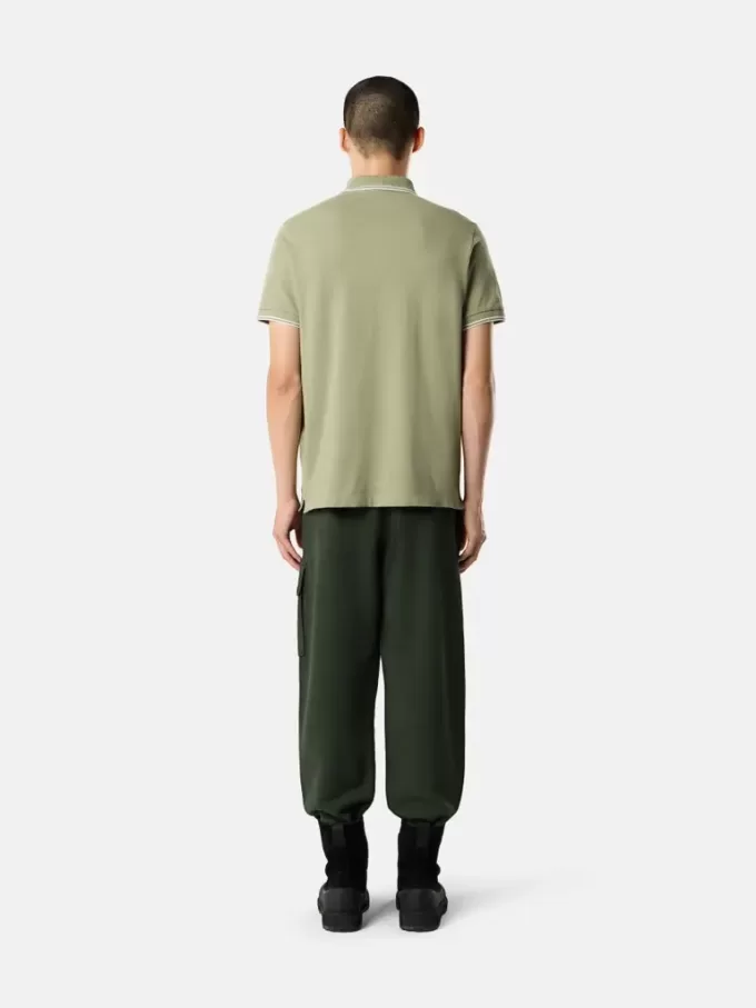 Slim fit kortärmad polotröja med randiga detaljer