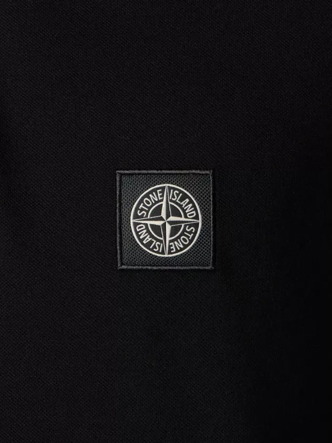 Slim fit-polotröja med korta ärmar och Compass-märke