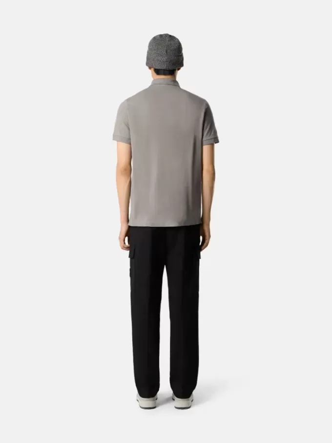 Slim fit-polotröja med korta ärmar och Compass-märke