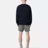 Smal passformade badshorts med fickor och meshfoder Smal passformade badshorts med fickor och meshfoder