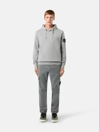 Sweatshirt med dragsko i huvan och fickor