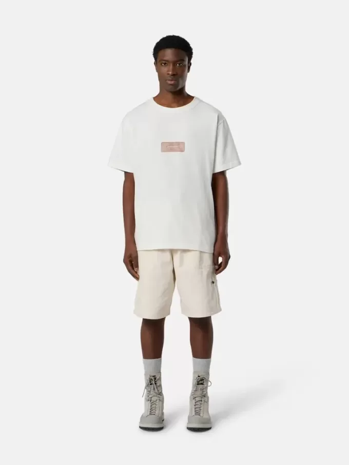 T-shirt med korta ärmar och normal passform med arkivinspirerat tryck