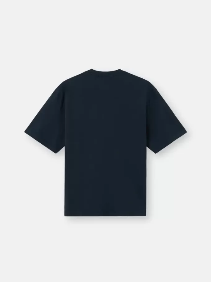 T-shirt med korta ärmar och normal passform med Compass-patch