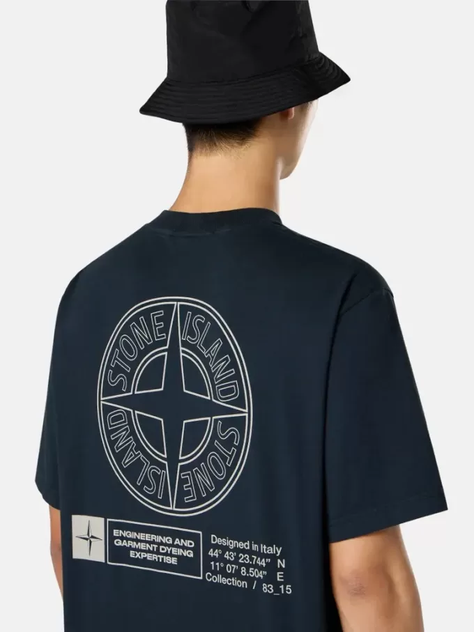 T-shirt med korta ärmar och normal passform med trycket ”Industrial”