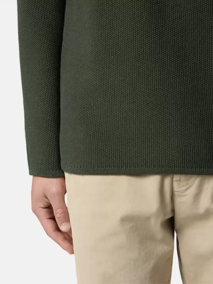 Tröja med hög krage och detaljer i omvänd söm