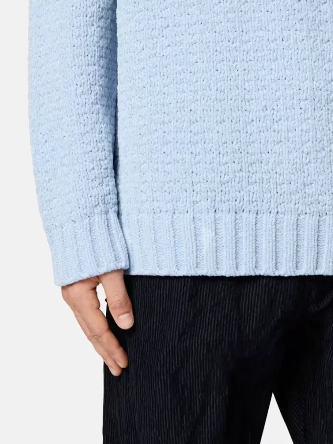 Tröja med hög krage och detaljer i omvänd söm