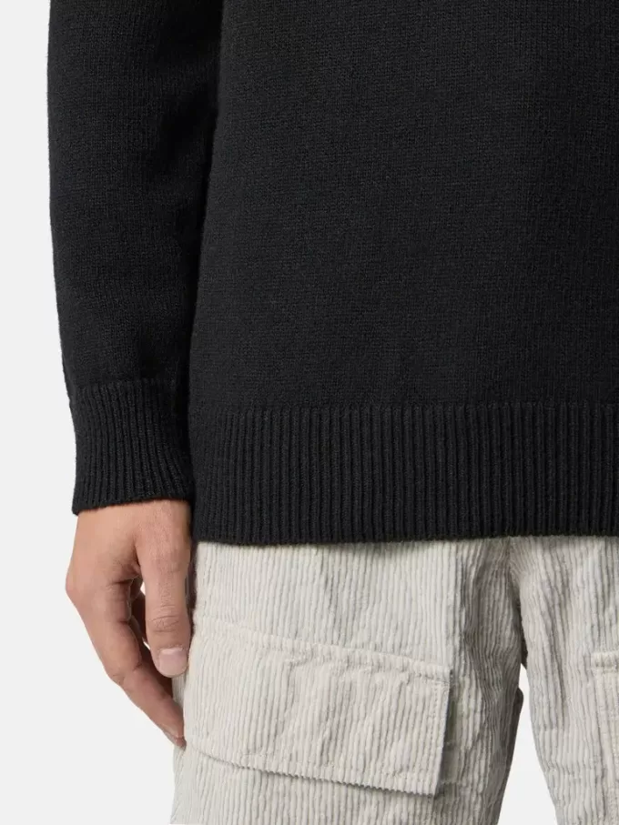 Tröja med rund hals och detaljer i omvänd stickning