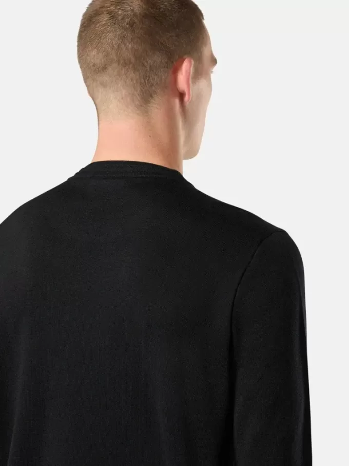 Tröja med rund hals och upphöjda sömmar