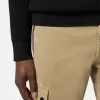 Turtleneck-tröja med fint ribbade kanter