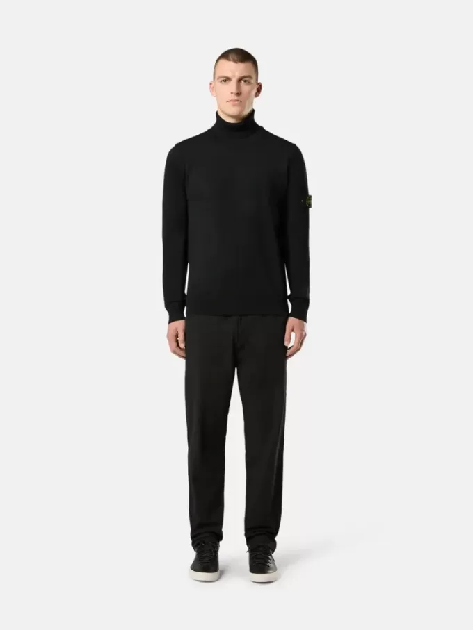 Turtleneck-tröja med ribbade kanter