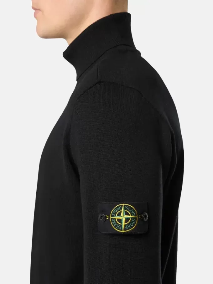 Turtleneck-tröja med ribbade kanter