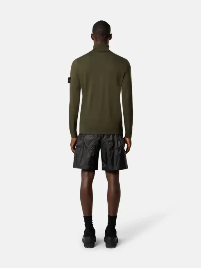 Turtleneck-tröja med ribbade kanter